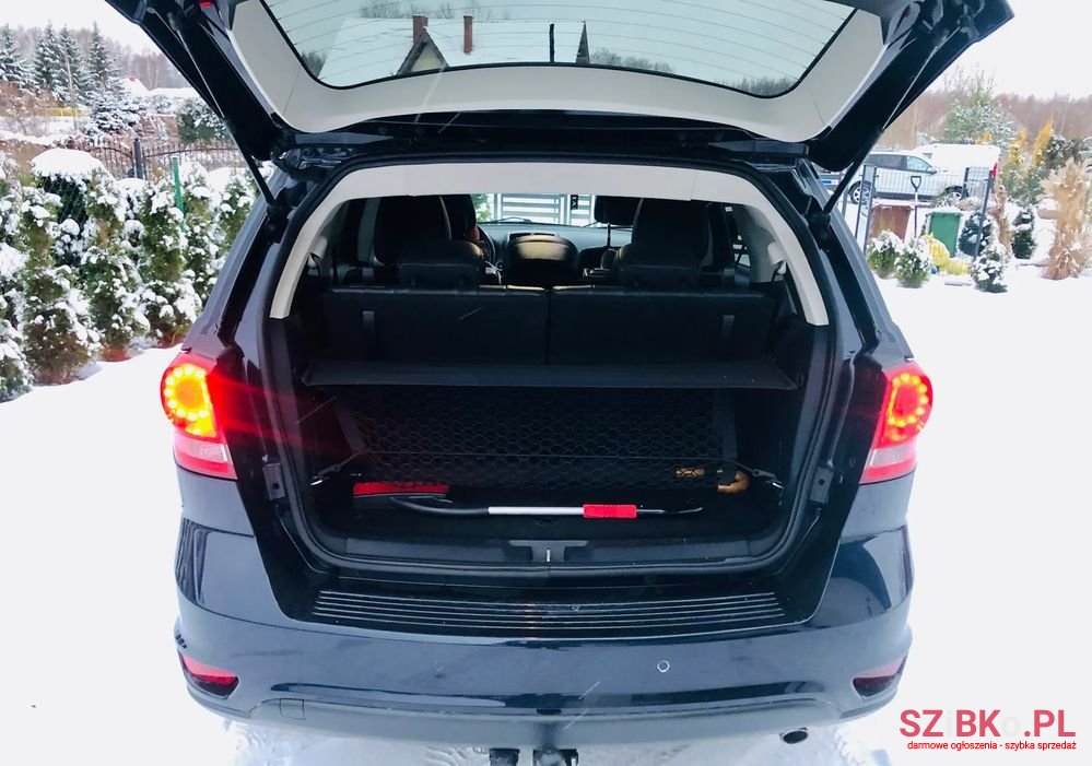 2012' Fiat Freemont photo #5