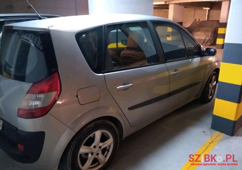 2005' Renault Megane photo #1