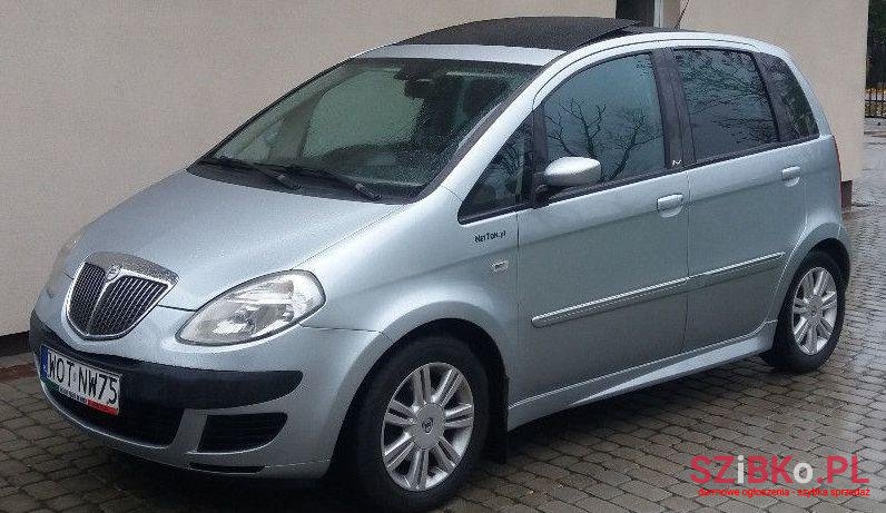 2004' Lancia photo #1