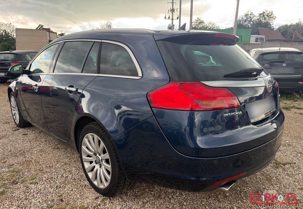 2011' Opel Insignia photo #4