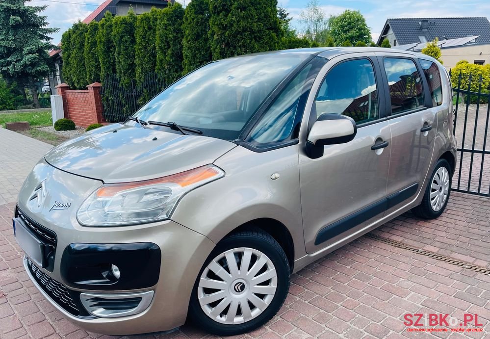 2010' Citroen C3 Picasso 1.4I Exclusive photo #1