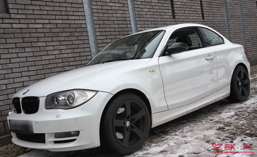 2008' BMW 1 Series photo #6