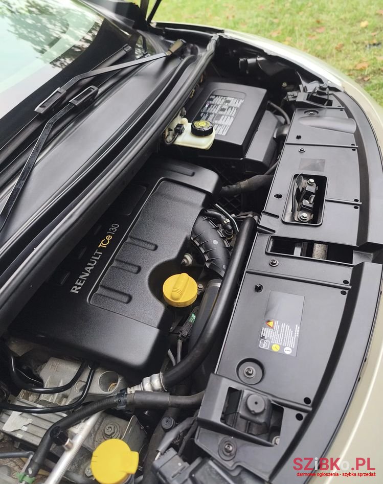 2011' Renault Scenic photo #5