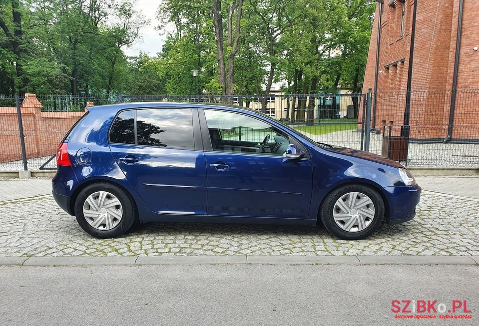 2008' Volkswagen Golf photo #4