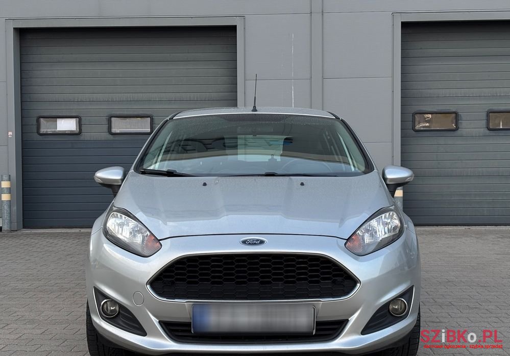 2016' Ford Fiesta 1.25 Celebration photo #2