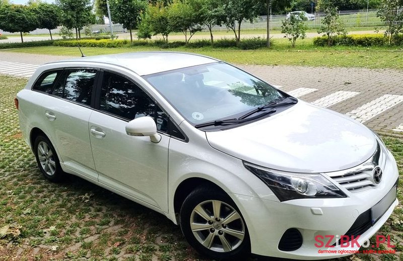 2015' Toyota Avensis Combi 1.6 Edition photo #1