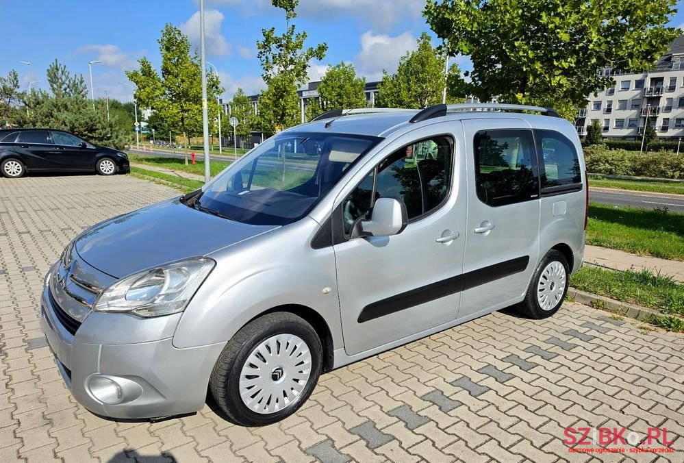 2010' Citroen Berlingo 1.6 16V Multispace photo #3