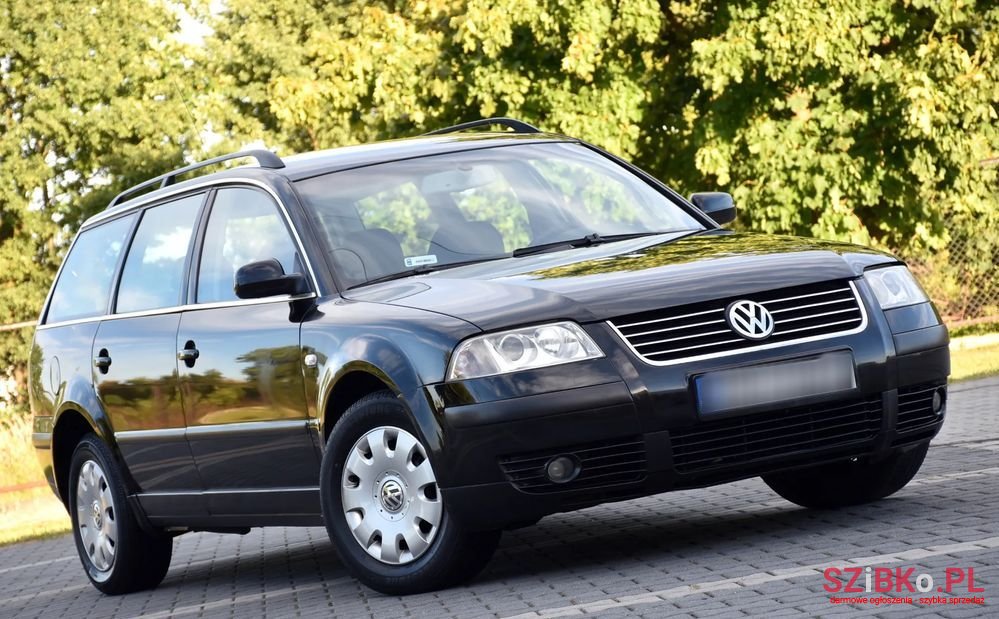 2003' Volkswagen Passat 1.9 Tdi Comfortline photo #3