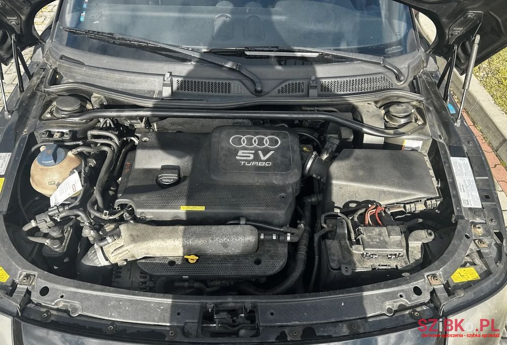 2001' Audi TT 1.8T photo #2