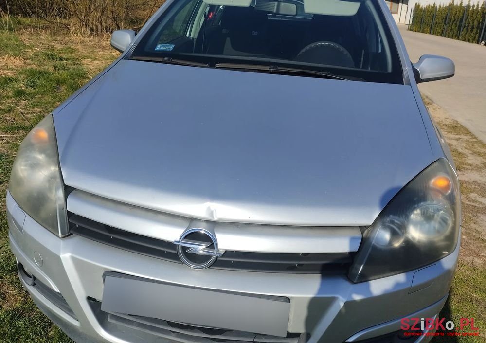 2004' Opel Astra photo #3