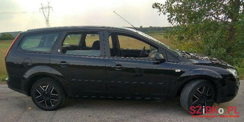 2005' Ford Focus photo #1