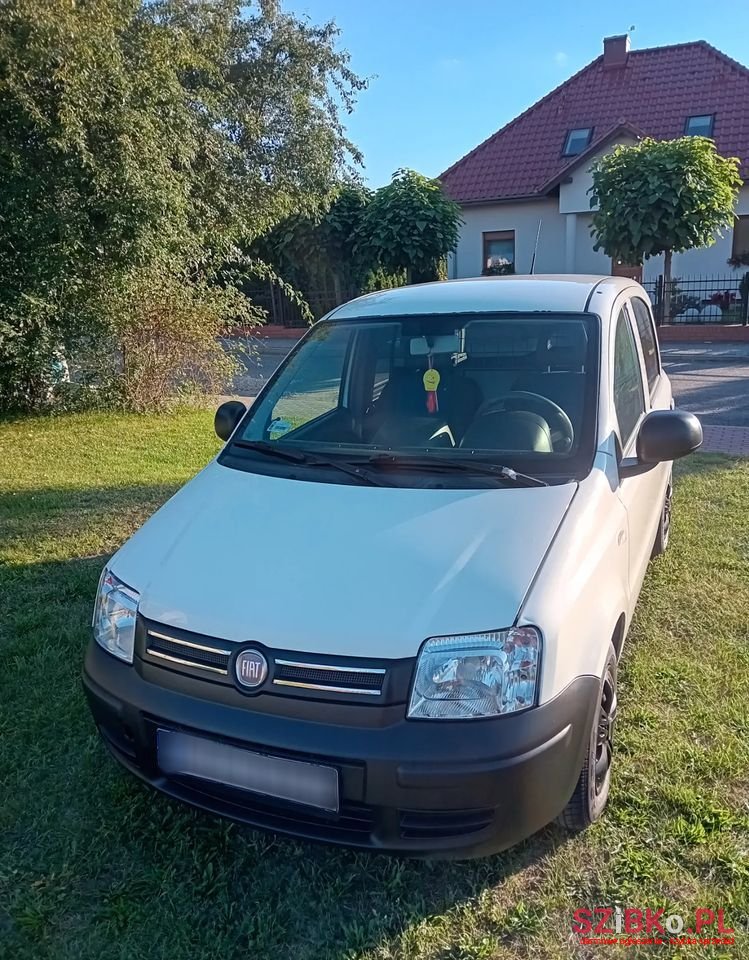 2011' Fiat Panda photo #3