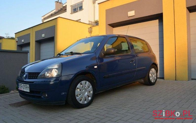 2003' Renault Clio photo #2