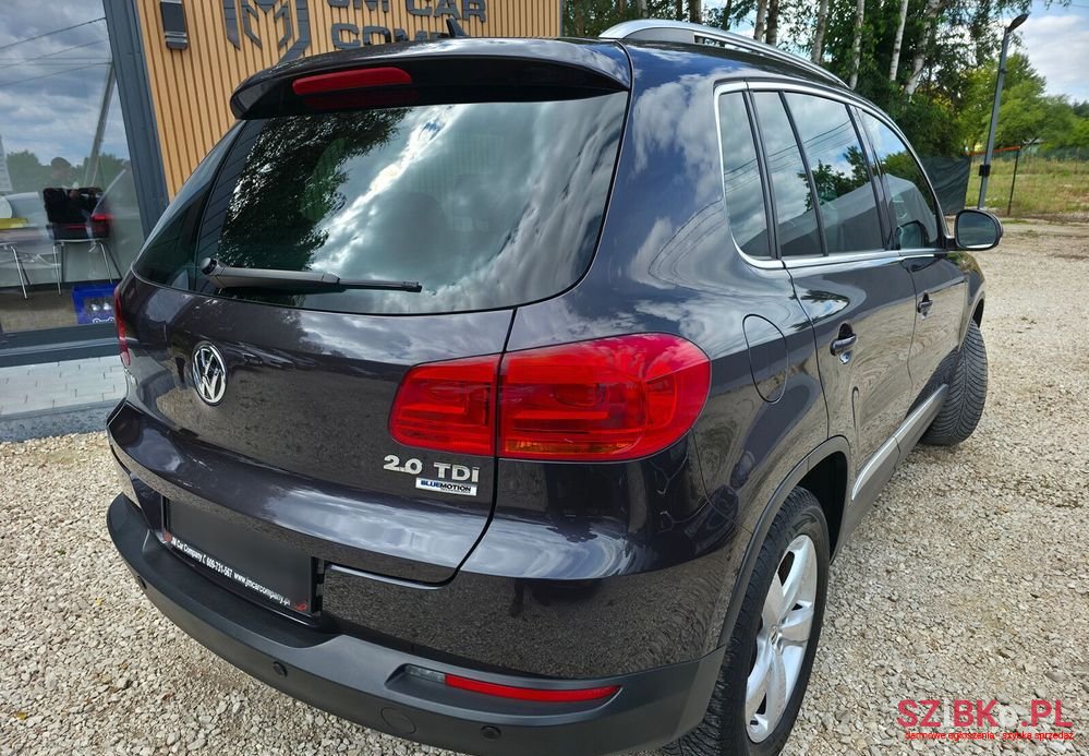 2015' Volkswagen Tiguan photo #5