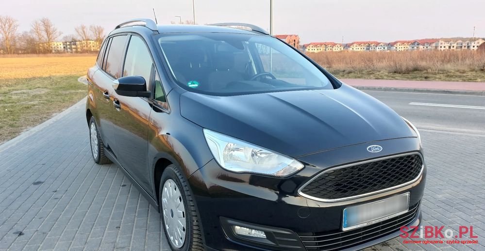 2015' Ford Grand C-MAX photo #3