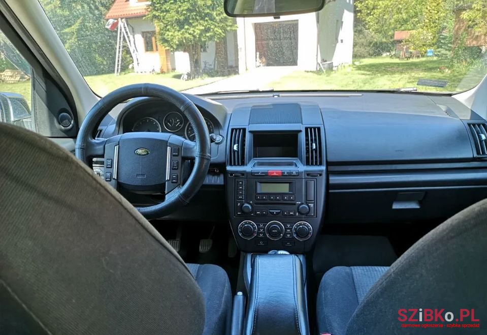 2010' Land Rover Freelander photo #6