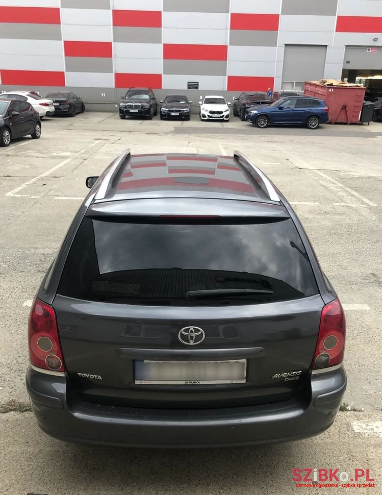 2007' Toyota Avensis 2.0 D-4D Sol photo #6