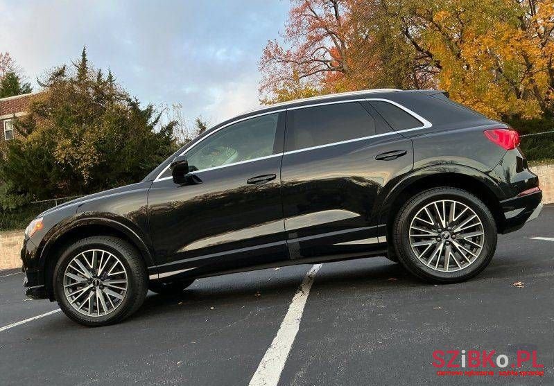 2019' Audi Q3 photo #2