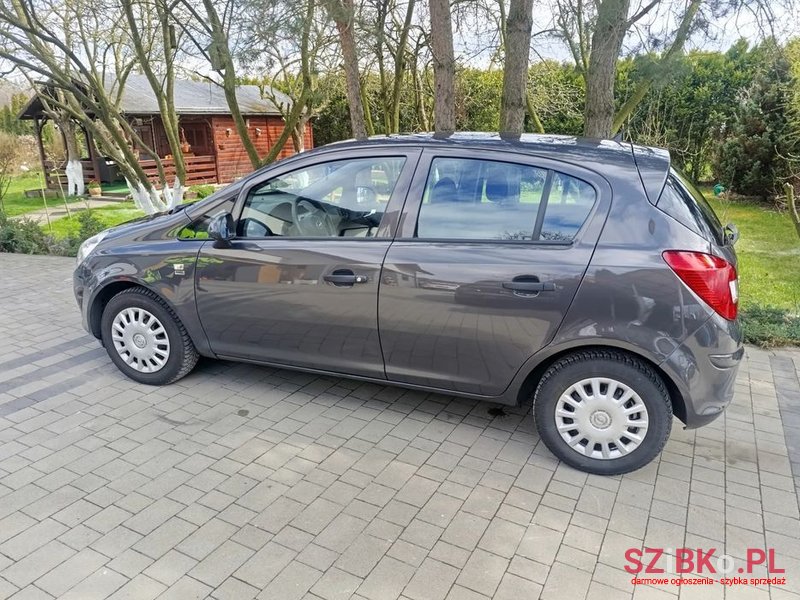 2013' Opel Corsa photo #3
