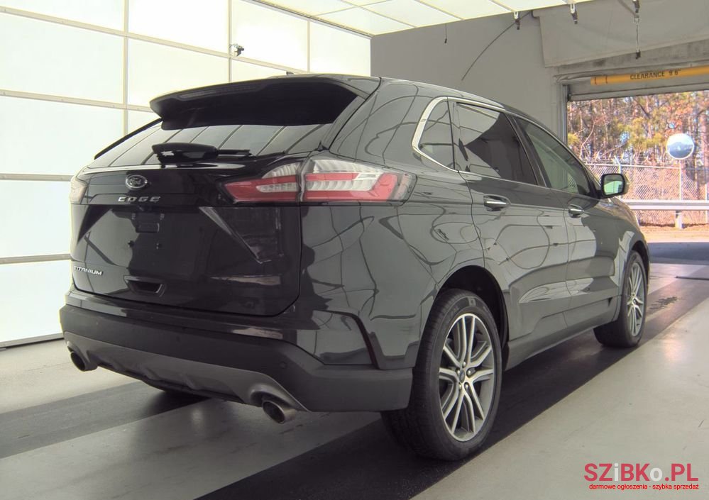 2021' Ford Edge Titanium photo #6