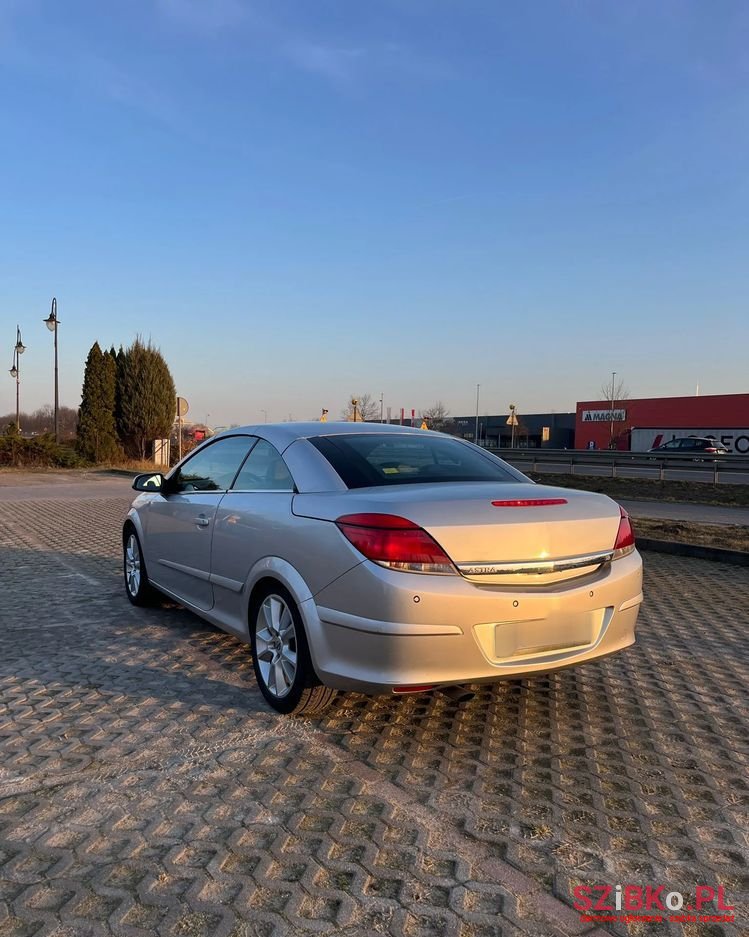 2007' Opel Astra 1.8 Cosmo photo #3