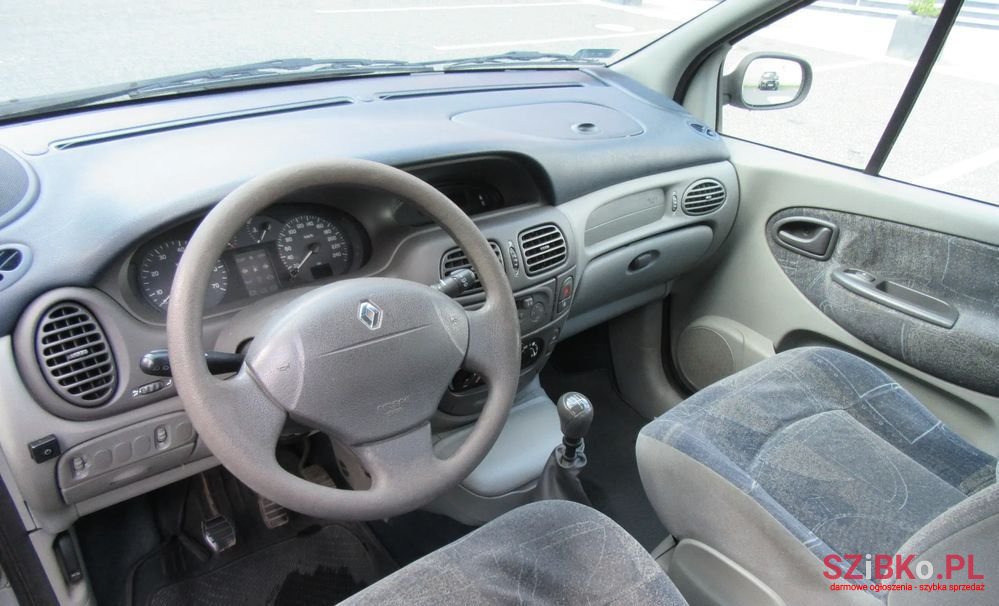 2000' Renault Scenic 1.6 16V Expression photo #4