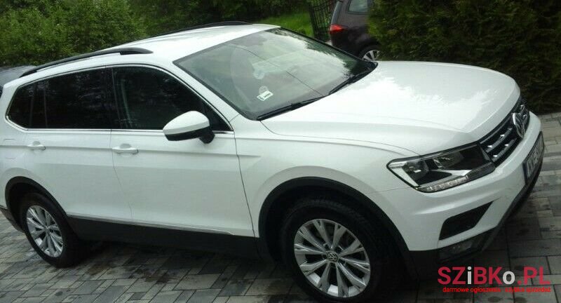 2018' Volkswagen Tiguan photo #1