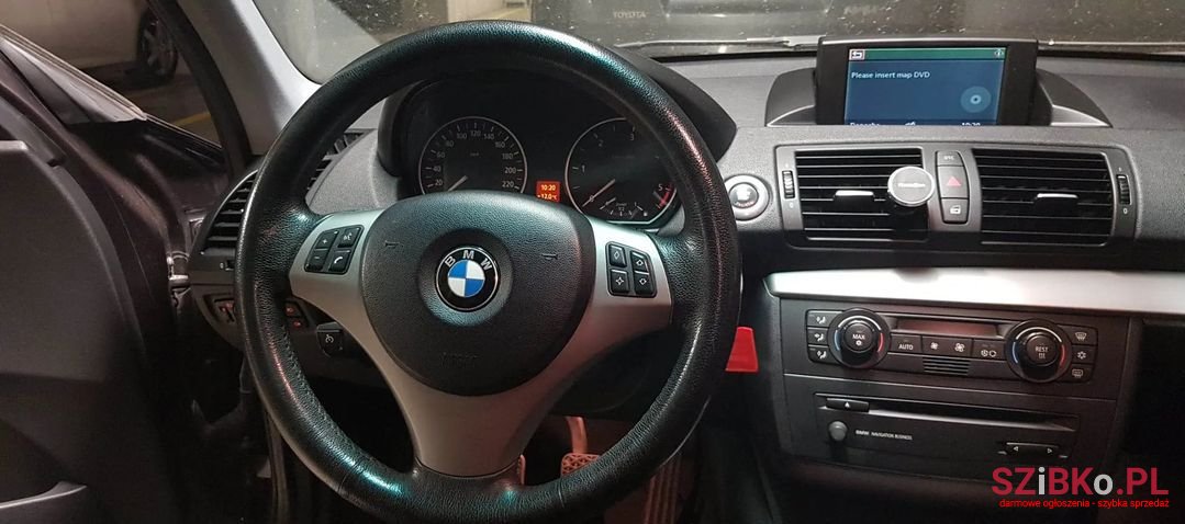 2005' BMW 1 Series photo #5