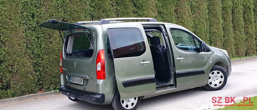 2009' Peugeot Partner Tepee 110 Family photo #6