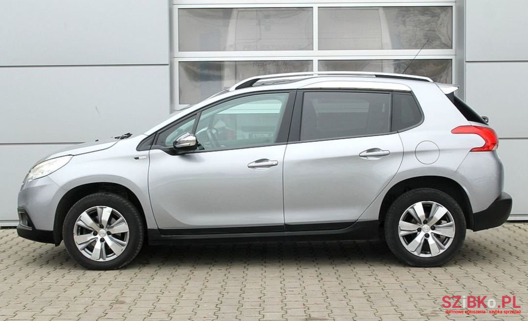 2015' Peugeot 2008 photo #6