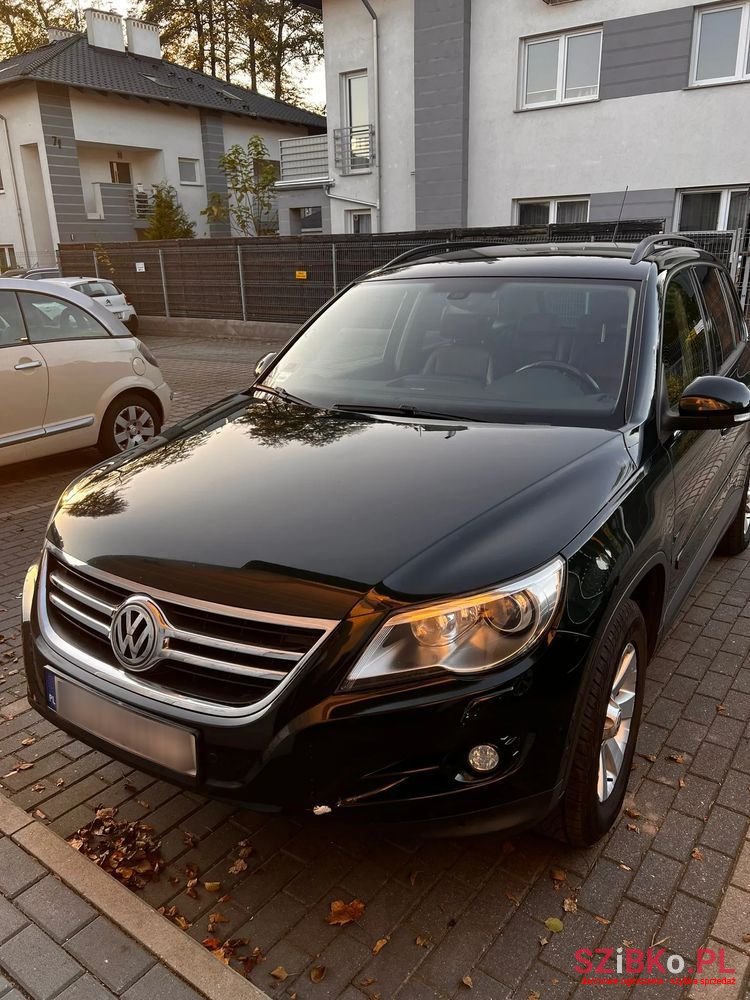 2009' Volkswagen Tiguan photo #3