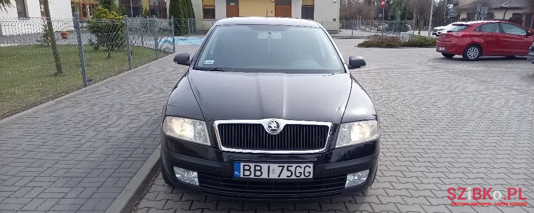 2007' Skoda Octavia photo #2