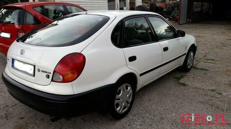 2001' Toyota Corolla photo #4
