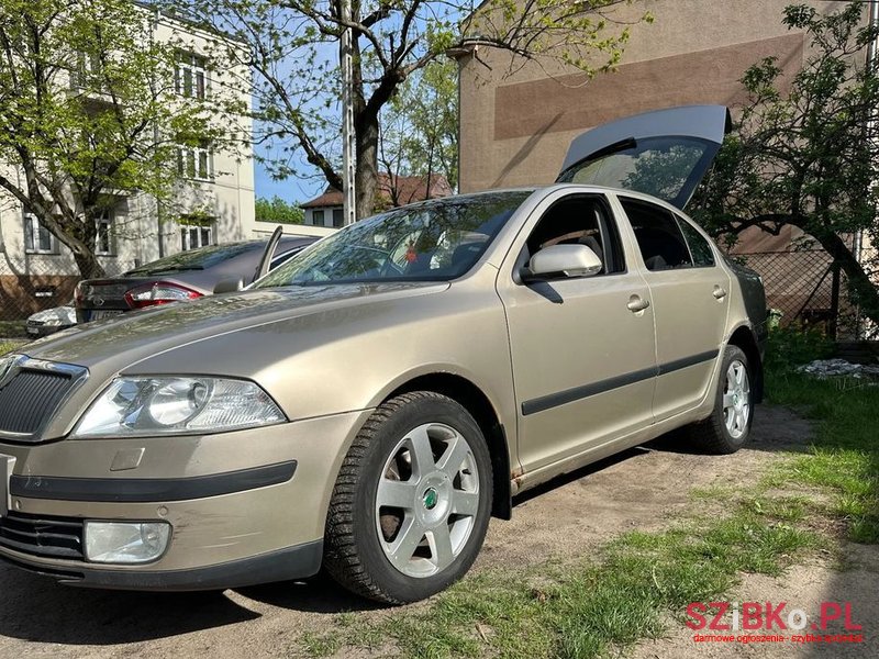 2004' Skoda Octavia photo #2