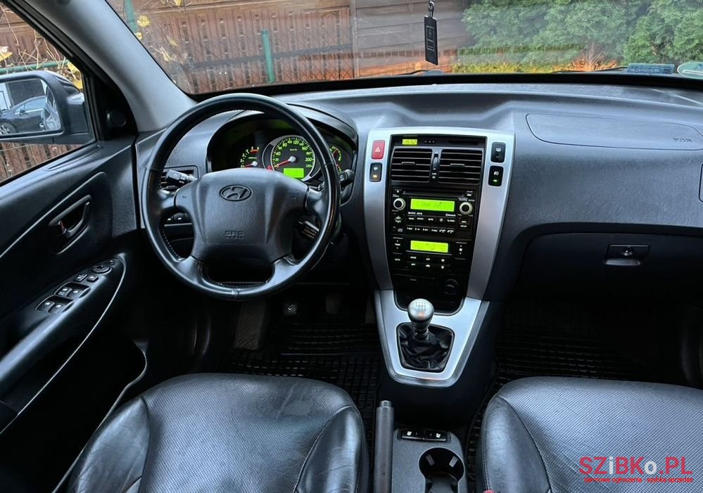 2008' Hyundai Tucson 2.0 Crdi Premium photo #5