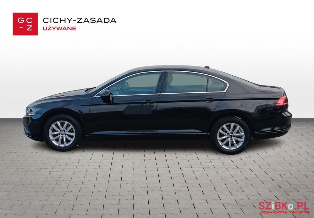 2021' Volkswagen Passat photo #2