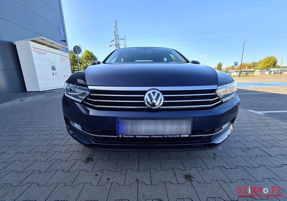 2016' Volkswagen Passat photo #6