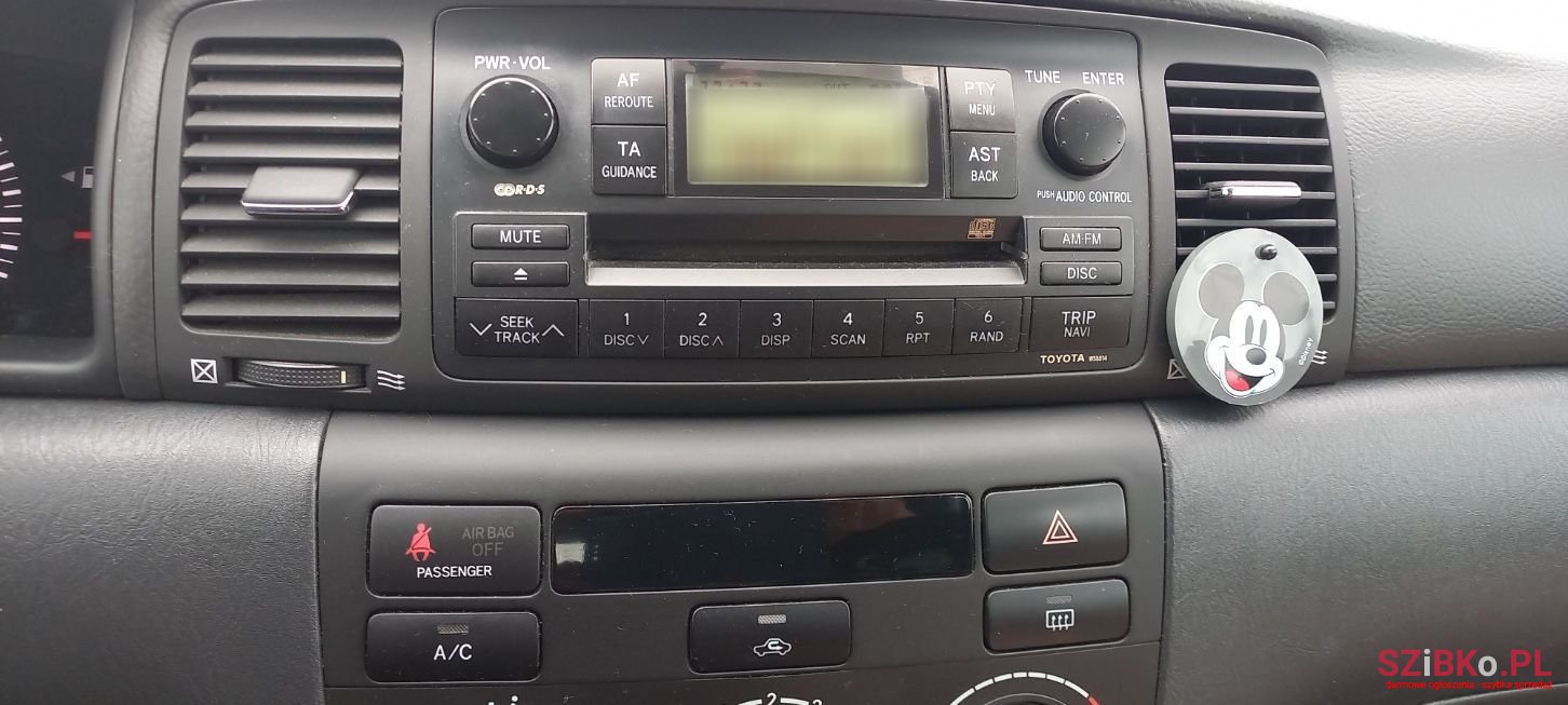 2004' Toyota Corolla photo #5