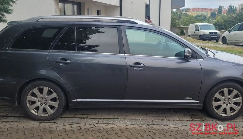 2008' Toyota Avensis 1.8 Vvt-I Combi Sol photo #2