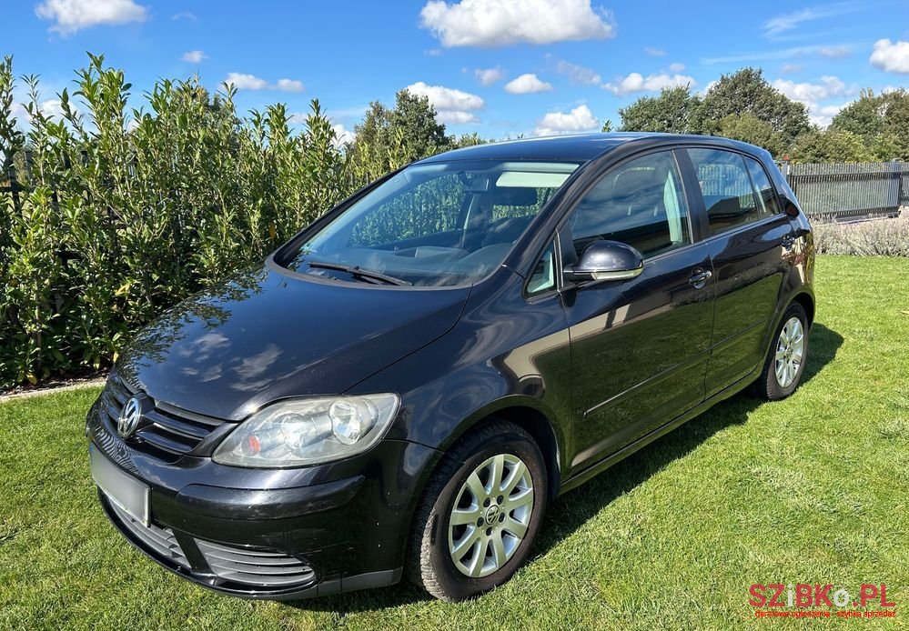 2005' Volkswagen Golf Plus 1.6 Comfortline photo #1
