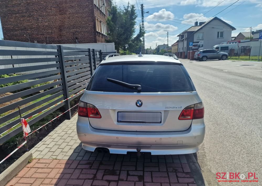 2006' BMW 5 Series 530D Touring photo #6