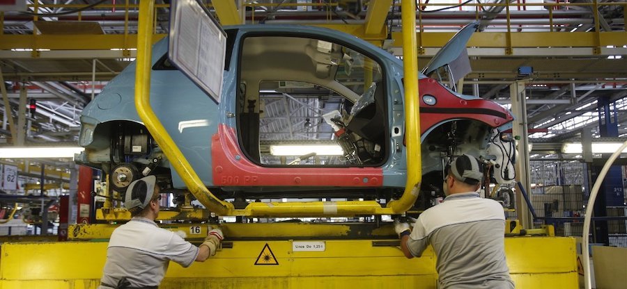 Produkcja wzrosła, eksport spadł. Nowe dane z rynku motoryzacyjnego