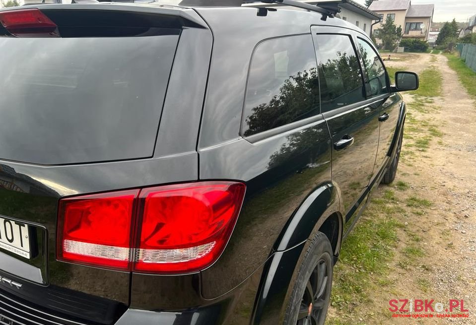 2011' Fiat Freemont photo #6