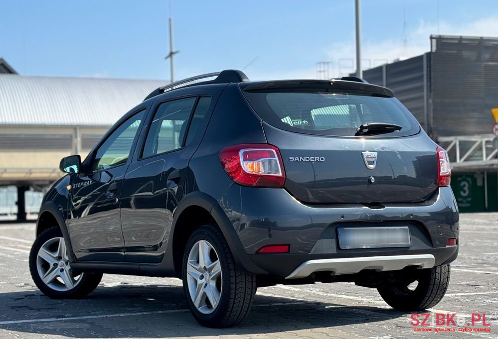 2016' Dacia Sandero Stepway photo #3