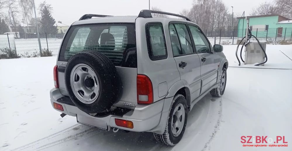 2004' Suzuki Grand Vitara photo #3