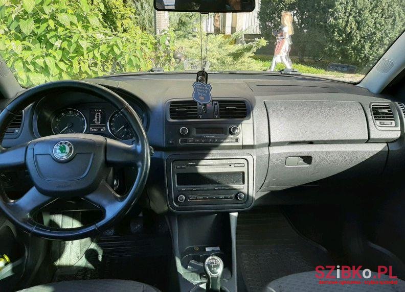 2011' Skoda Roomster photo #1