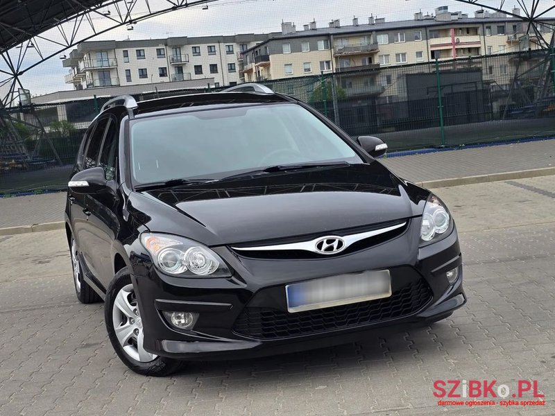 2012' Hyundai i30 Cw photo #6