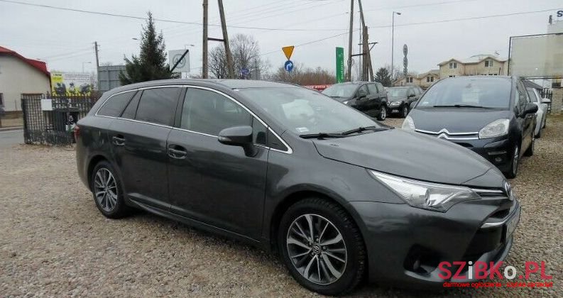 2017' Toyota Avensis photo #1