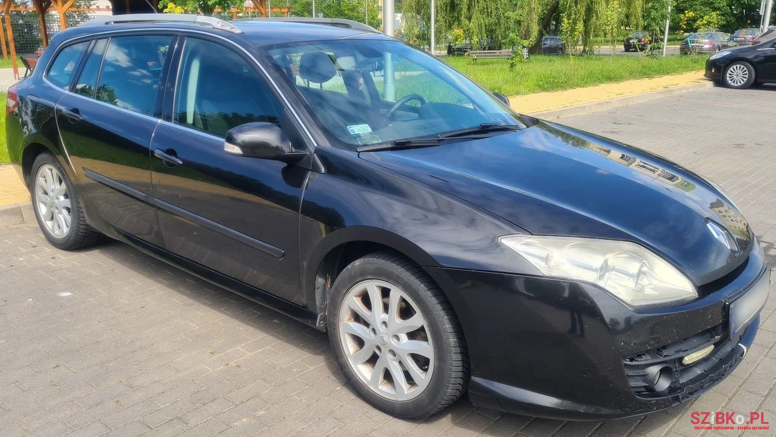 2008' Renault Laguna photo #3