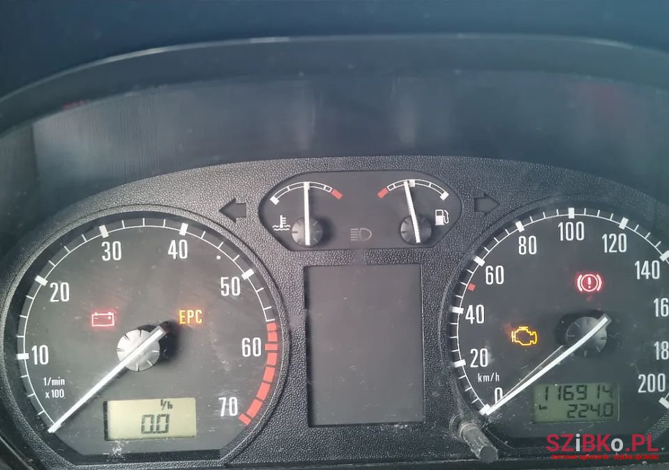 2004' Skoda Fabia photo #3